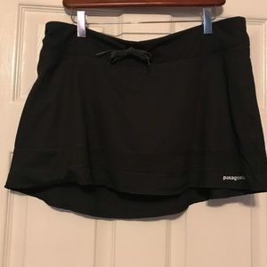 Patagonia women’s Skort Large